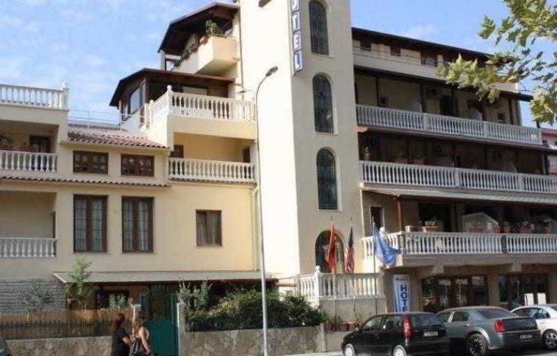 Hotel Martini Vlorë エクステリア 写真