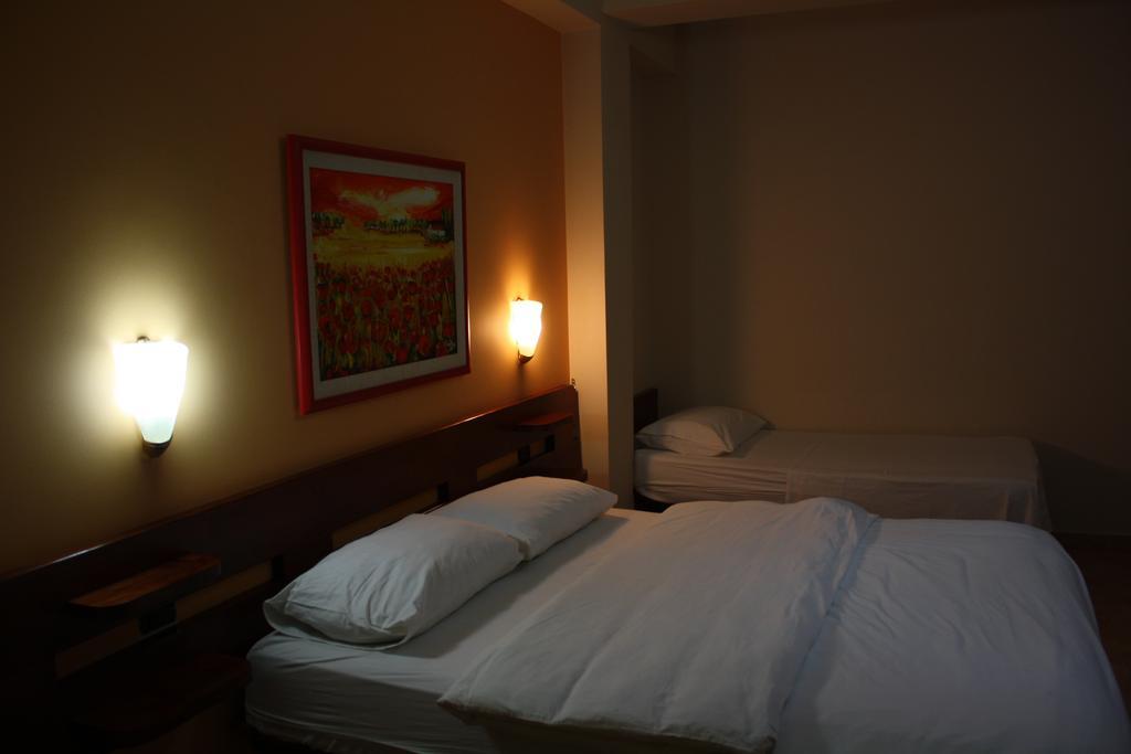 Hotel Martini Vlorë 部屋 写真
