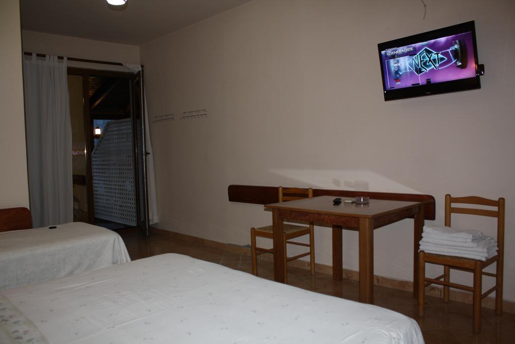 Hotel Martini Vlorë 部屋 写真